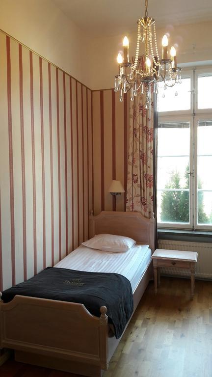 Skara Stadshotell Kültér fotó